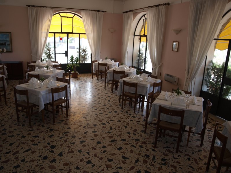 hotel-paestum-laura-mare-ristorante (1)